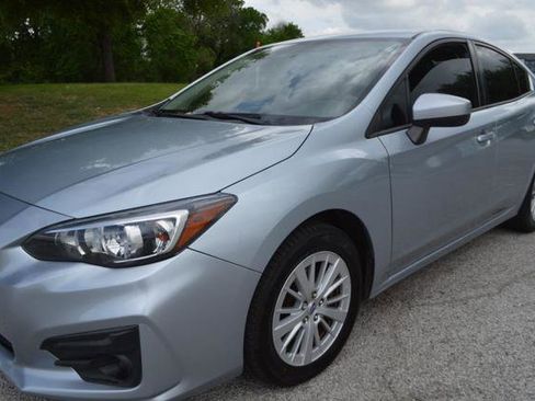Used 2017 Subaru Impreza 2.0i Premium image 3
