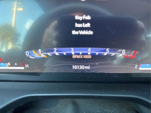 Used 2024 Jeep Grand Cherokee Limited w/ Black Appearance Package image 15