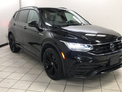Used 2023 Volkswagen Tiguan SE R-Line FWD image 6