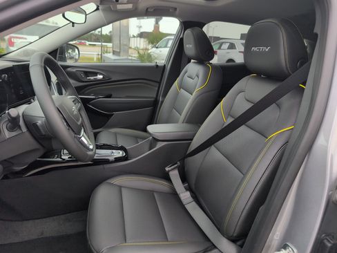 New 2026 Chevrolet Trax ACTIV w/ Sunroof Package image 13