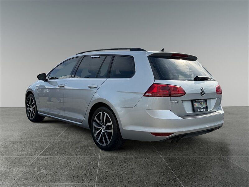 Used 2016 Volkswagen Golf Limited Edition FWD image 3