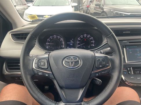 Used 2017 Toyota Avalon XLE Premium w/ All Weather Liner Package FWD image 22