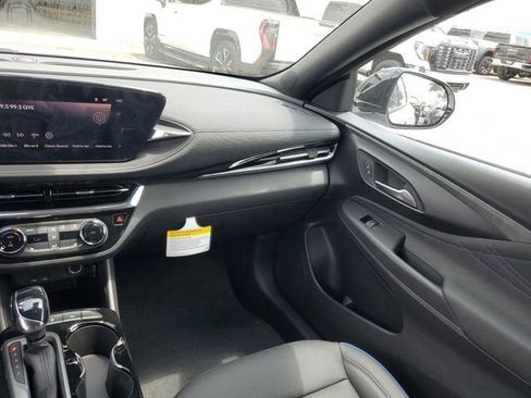 New 2026 Buick Envista Sport Touring w/ Convenience I Package FWD image 14