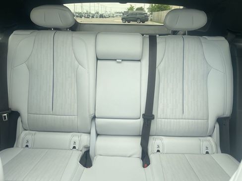 Used 2024 Cadillac Lyriq Luxury AWD/4WD image 27