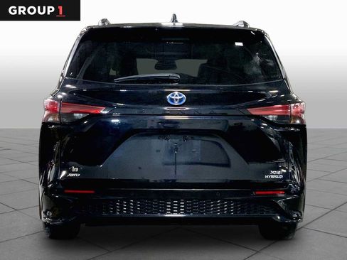 Certified 2024 Toyota Sienna XSE w/ XSE Plus Package AWD/4WD image 5