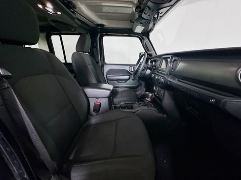 Used 2023 Jeep Wrangler Unlimited w/ Cold Weather Group AWD/4WD image 29