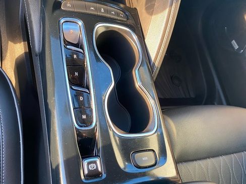 Used 2022 Buick Envision Avenir w/ Technology Package II image 26