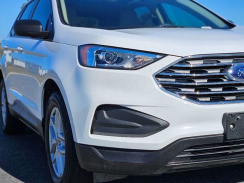Used 2021 Ford Edge SE image 9
