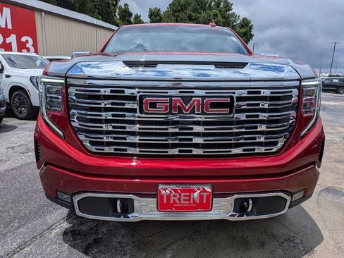 Used 2024 GMC Sierra 1500 Denali w/ Denali Reserve Package AWD/4WD image 5