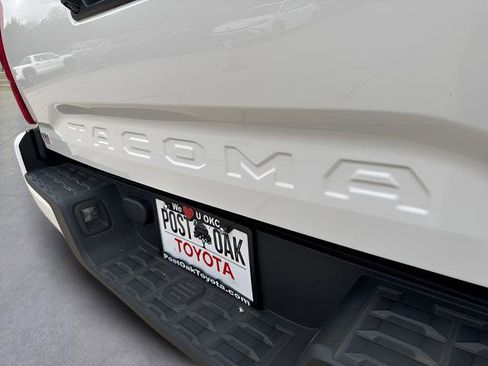 Used 2019 Toyota Tacoma SR w/ SR Convenience Package image 10