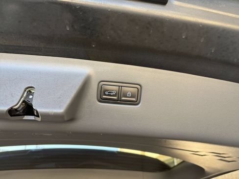 Used 2024 Hyundai Santa Fe SEL AWD/4WD image 19