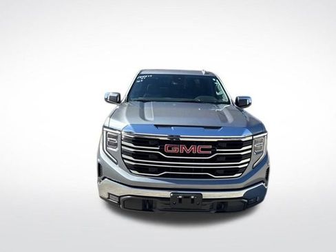 Used 2024 GMC Sierra 1500 SLT image 11