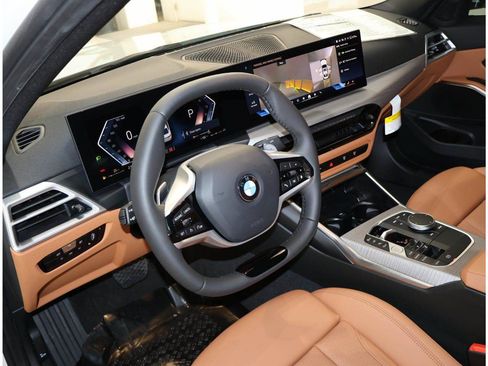 Used 2026 BMW 330i Sedan w/ Convenience Package RWD image 11