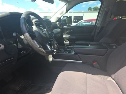 Used 2022 Toyota Tundra SR5 w/ SR5 Convenience Package AWD/4WD image 13