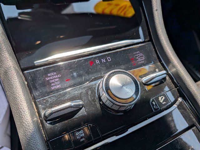 Used 2022 Jeep Grand Cherokee L Summit w/ Advanced Protech Group IV AWD/4WD image 23