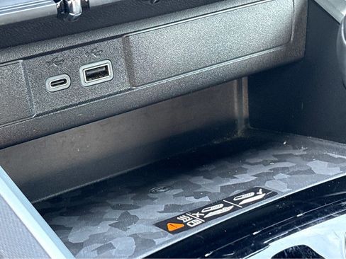 Used 2023 Chevrolet Colorado LT w/ LT Convenience Package II image 35