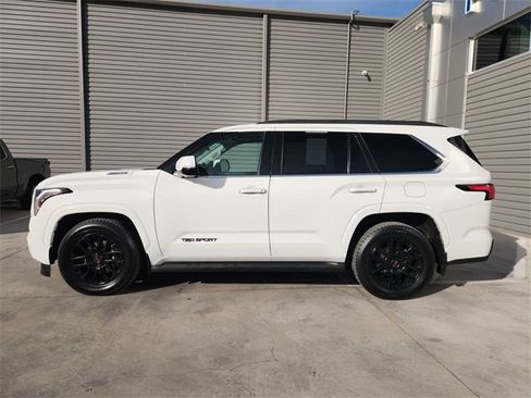 Used 2023 Toyota Sequoia SR5 image 5