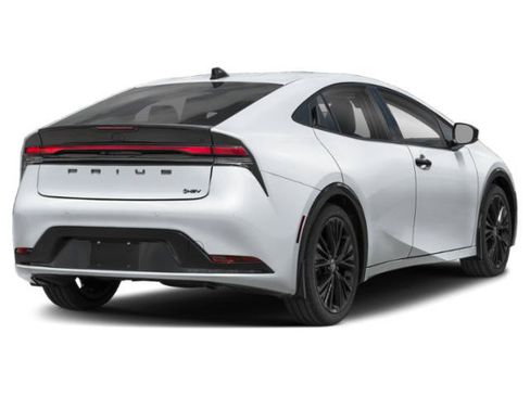 New 2027 Toyota Prius FWD image 2