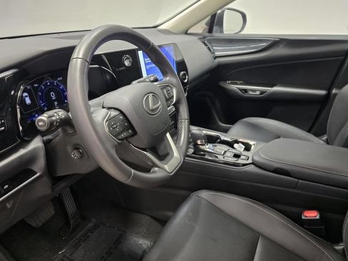 Used 2024 Lexus NX 250 FWD image 20