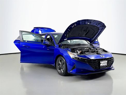 Used 2021 Hyundai Elantra SEL w/ Convenience Package image 14