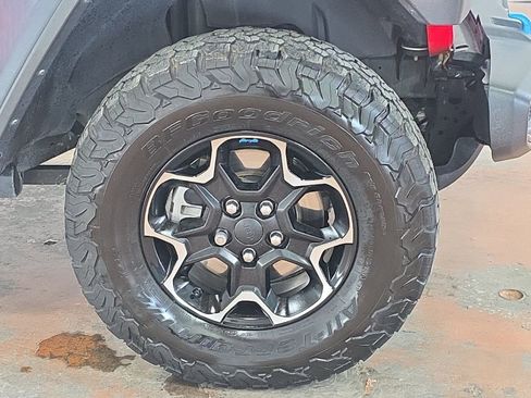 Used 2022 Jeep Wrangler Unlimited Rubicon 4xe w/ Cold Weather Group image 9