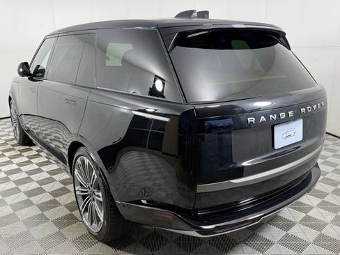 New 2026 Land Rover Range Rover Long Wheelbase SE image 4