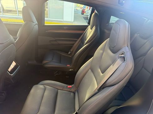 Used 2022 Tesla Model X AWD/4WD image 3