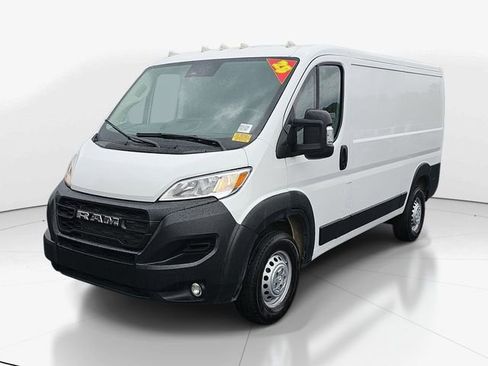 Used 2025 RAM ProMaster 2500 w/ Convenience Group FWD image 9