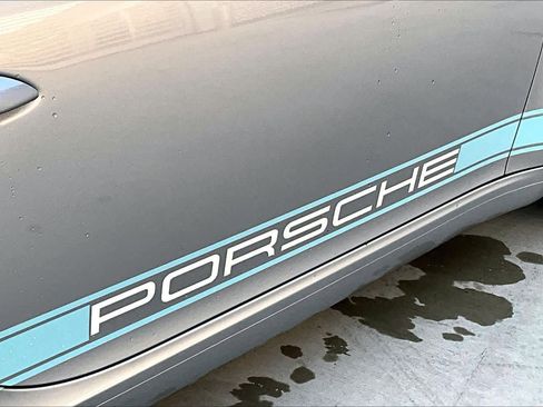 Used 2018 Porsche 911 Carrera image 8