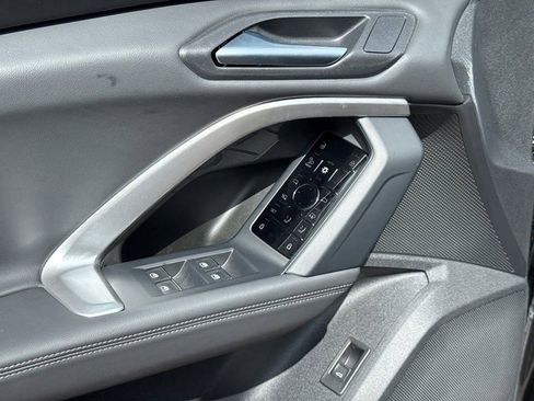 Certified 2025 Audi Q5 Premium Plus w/ Premium Plus AWD/4WD image 17