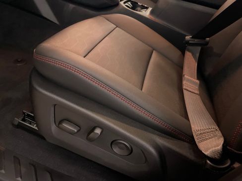 New 2025 Chevrolet Colorado Z71 w/ Z71 Convenience Package 2 image 10