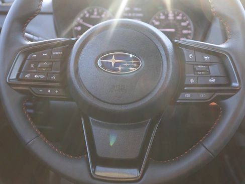 Used 2025 Subaru Crosstrek 2.5i Limited w/ Crosstrek Mirror Package AWD/4WD image 17
