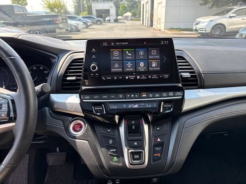 Used 2025 Honda Odyssey EX-L image 21