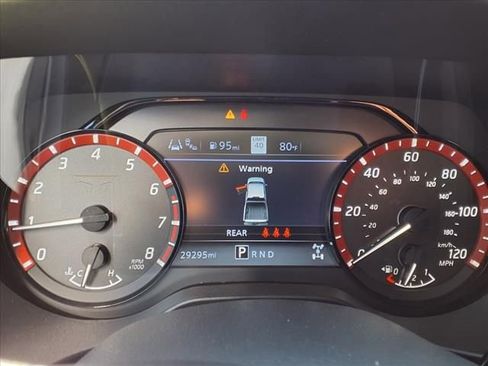 Used 2023 Nissan Titan PRO-4X image 21