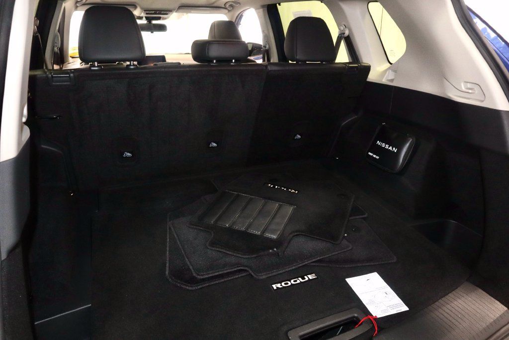 Certified 2023 Nissan Rogue SV w/ SV Premium B Package AWD/4WD image 15