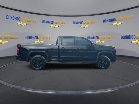 Used 2024 Chevrolet Silverado 2500 High Country w/ High Country Premium Package AWD/4WD image 12