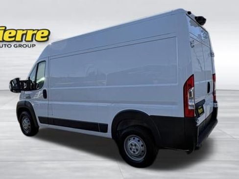 Used 2018 RAM ProMaster 2500 w/ Interior Convenience Group FWD image 2