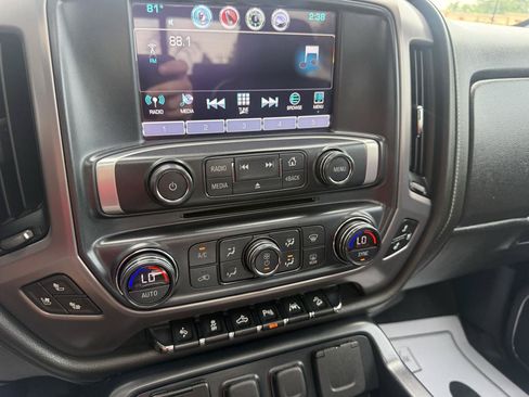Used 2018 GMC Sierra 1500 SLT AWD/4WD image 23