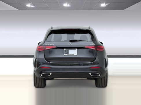 Used 2026 Mercedes-Benz GLC 300 4MATIC image 10
