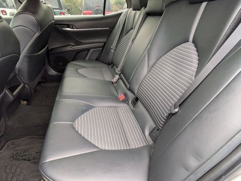 Used 2022 Toyota Camry SE image 26
