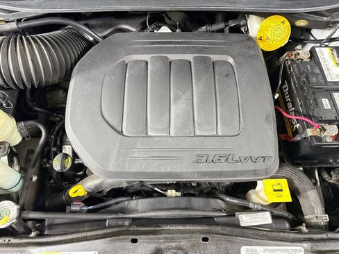 Used 2019 Dodge Grand Caravan GT FWD image 38