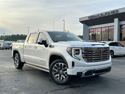 Used 2024 GMC Sierra 1500 Denali w/ Denali Reserve Package image 1