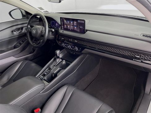 Used 2023 Honda Accord EX-L image 31