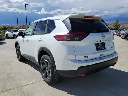New 2026 Nissan Rogue SV image 3