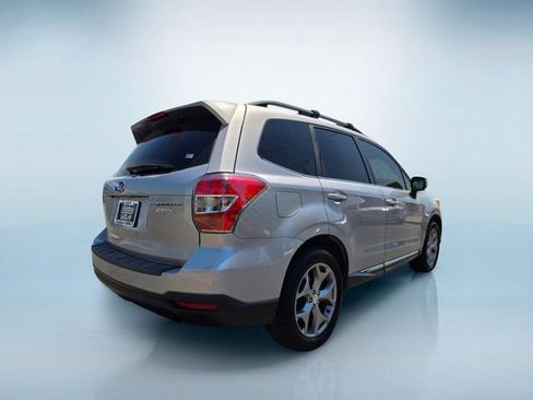 Used 2016 Subaru Forester 2.5i Touring AWD/4WD image 4