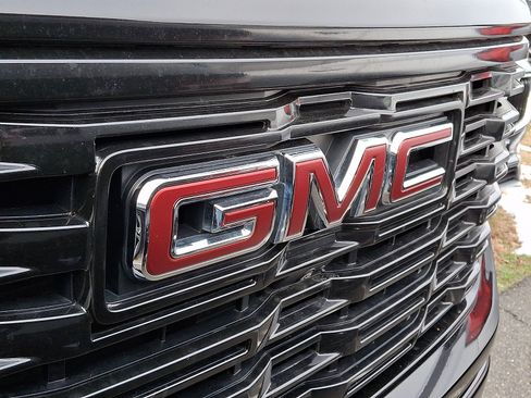 Used 2023 GMC Sierra 1500 Denali image 6