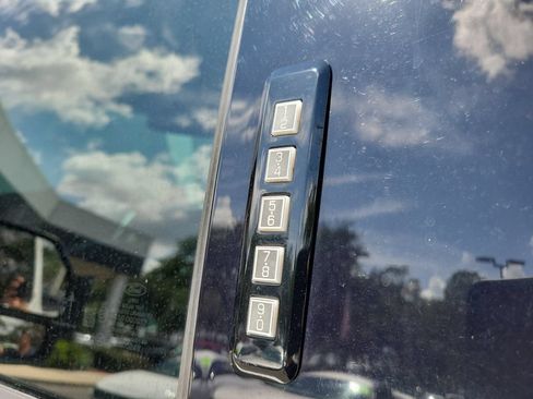 Used 2020 Ford F250 Lariat AWD/4WD image 18