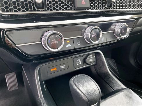 Used 2023 Honda Civic LX image 34