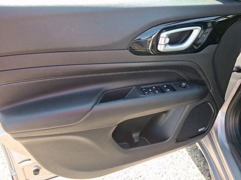 Used 2023 Jeep Compass High Altitude image 23