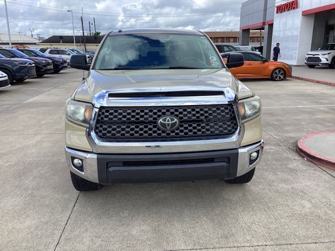 Used 2019 Toyota Tundra SR5 w/ SR5 Upgrade Package RWD image 2
